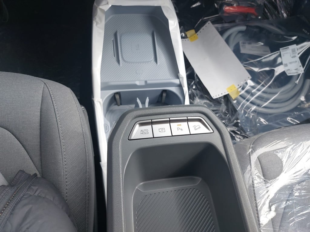 Kia Ev3 plus 58.3 kwh | snel leverbaar | navi | parkeercamera | automaat |