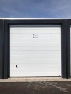 Te huur grote garage / loods / opslag XXL te Yerseke