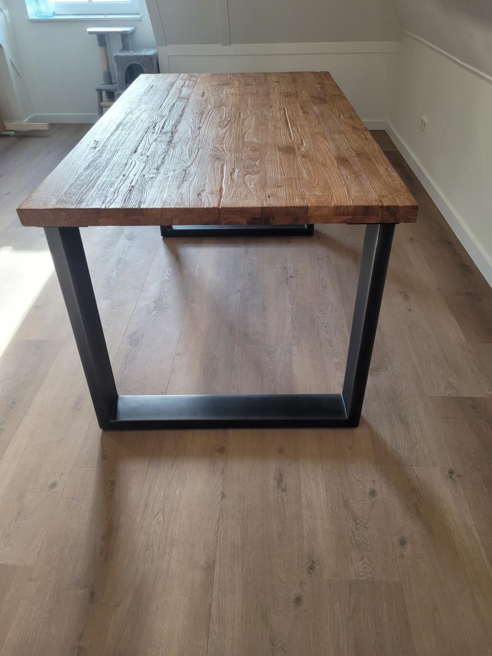 Eettafel pronto