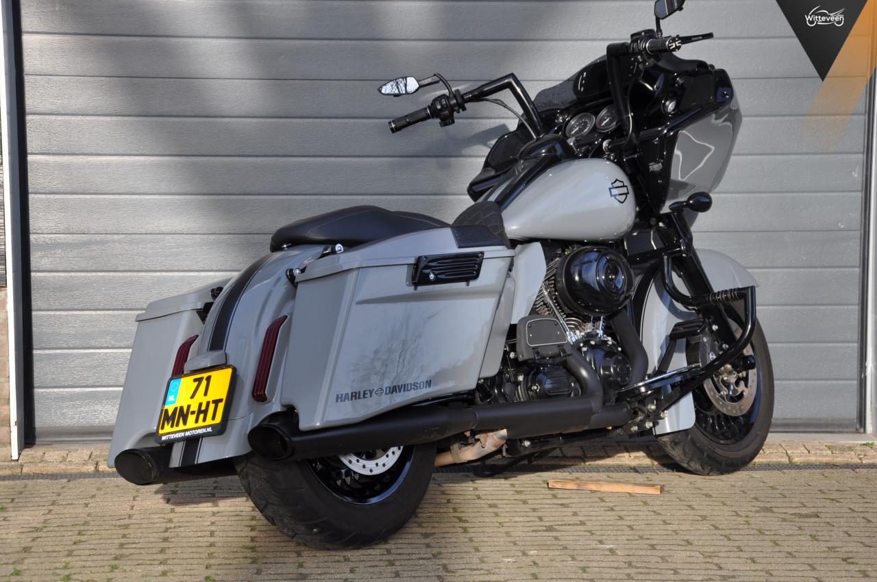 Harley-Davidson Road Glide ABS 103