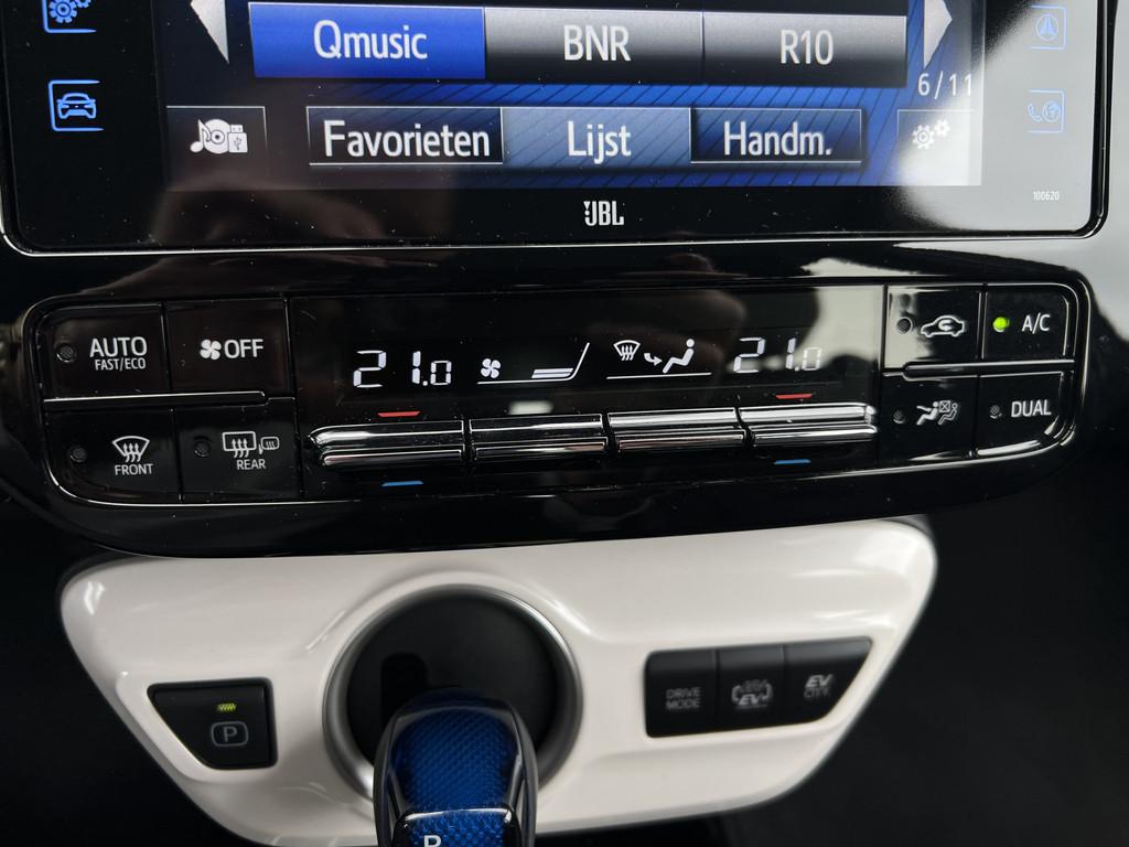 Toyota Prius 1.8 plug-in executive