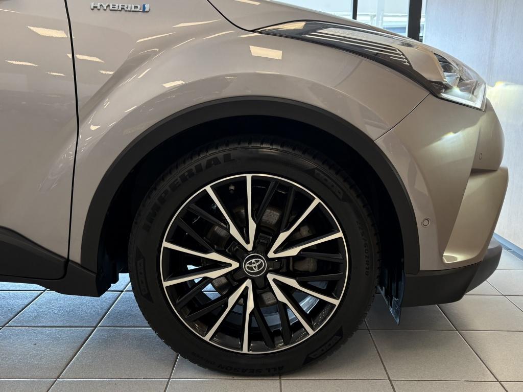 Toyota C-hr 1.8 hybrid executive