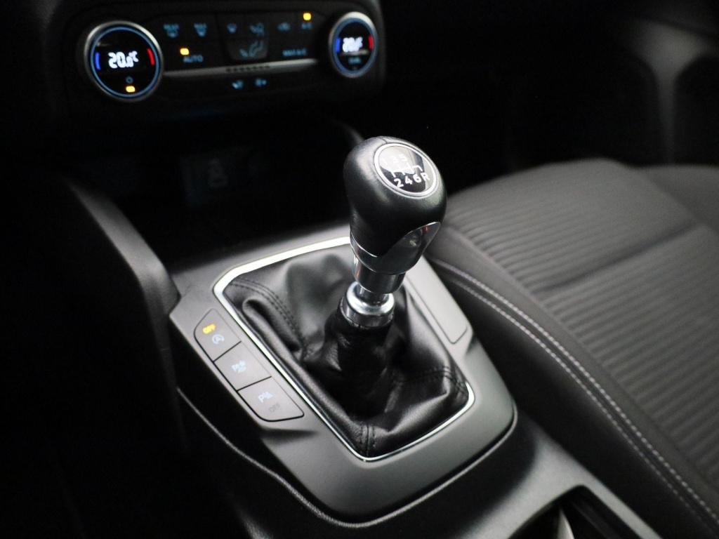 Ford Focus wagon 1.0 ecoboost hybrid titanium style | navigatie | apple car