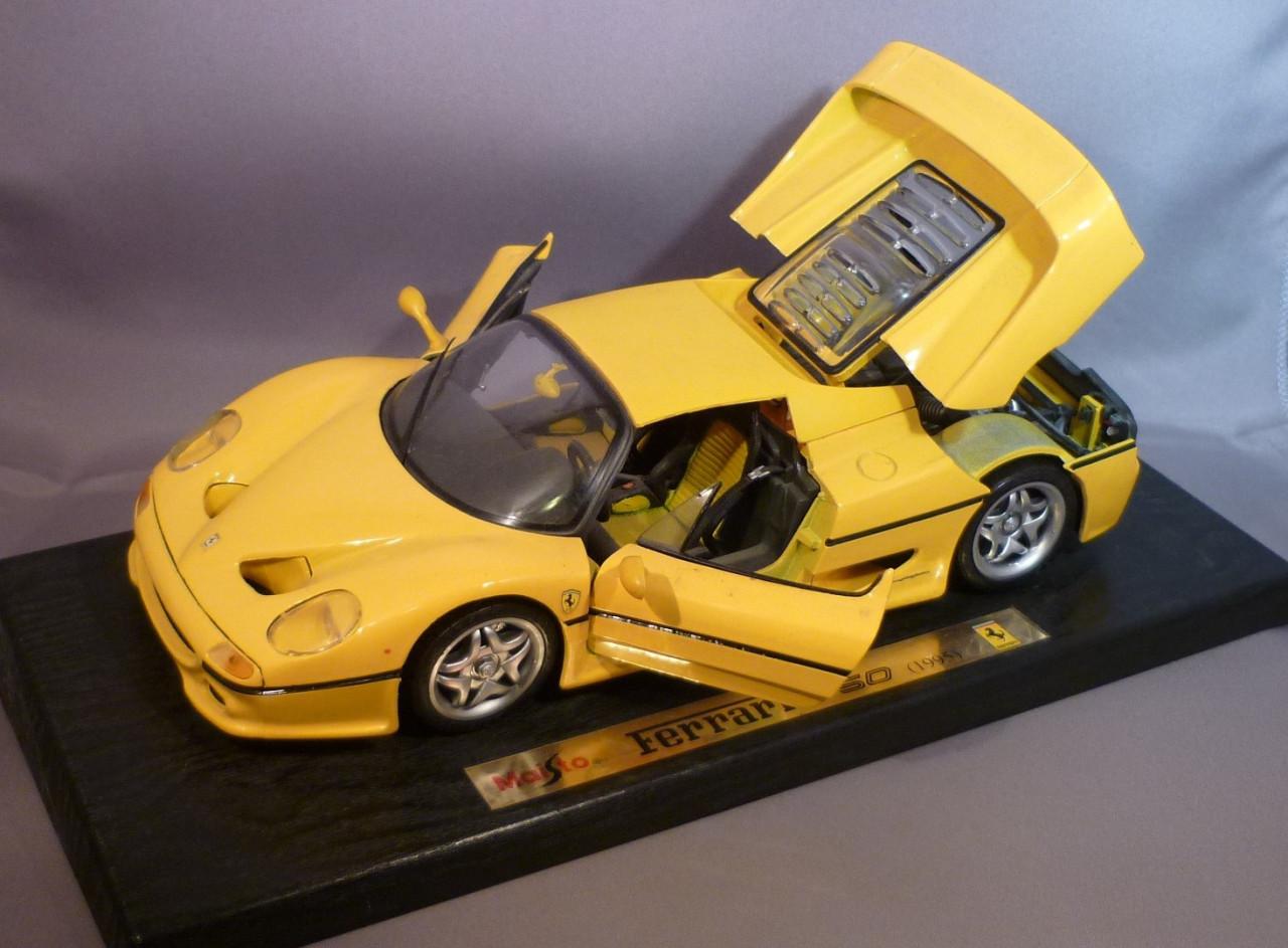 Model auto metaal Ferrari F50