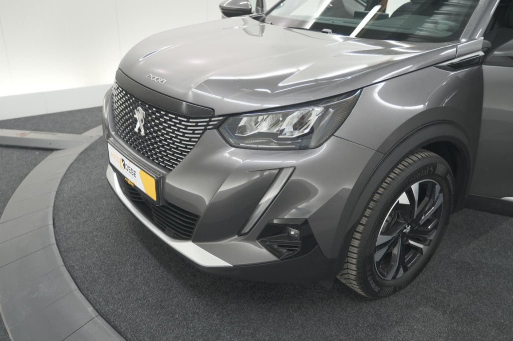 Peugeot 2008 puretech 102 allure pack | camera | apple carplay | parkeersen