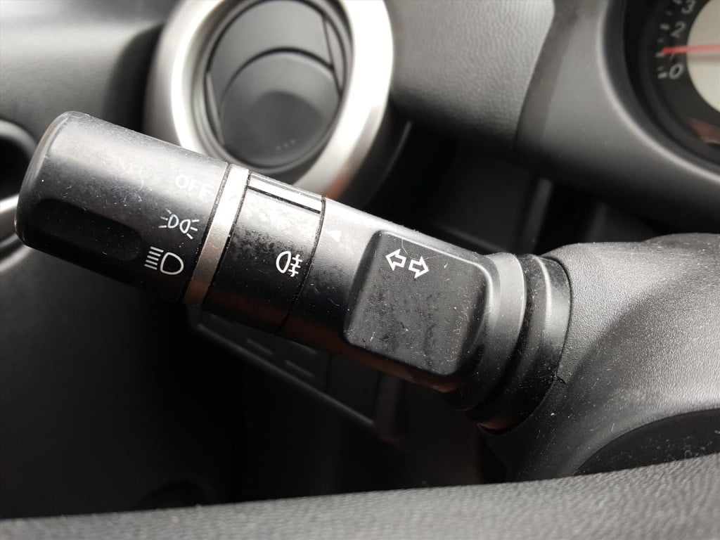 Mazda 2 1.3 63kw 5 drs ts | airco | climate control | radio | lm-velgen 15'