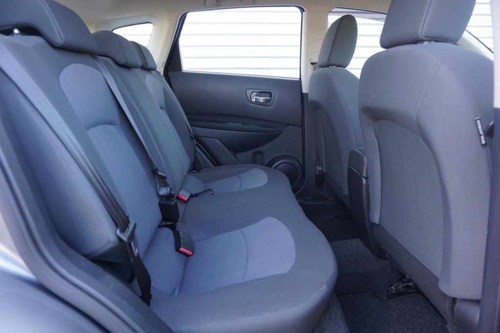Nissan Qashqai 1.6 visia airco / cruise / elektr. ramen / parkeers. / nap /