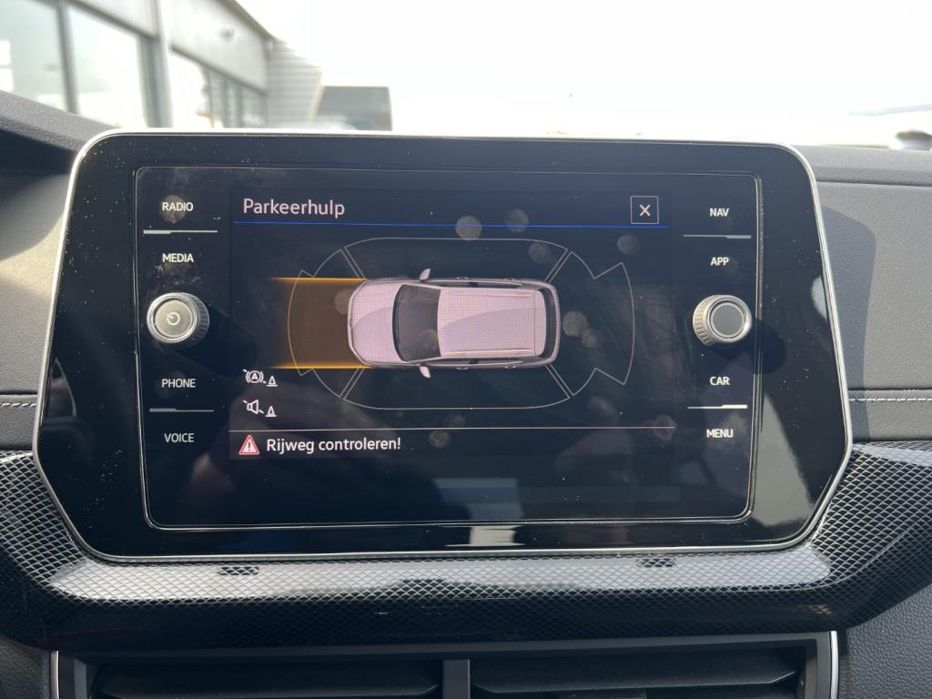 Volkswagen T-cross 1.0 tsi 116pk dsg-7 r-line , trekhaak , carplay