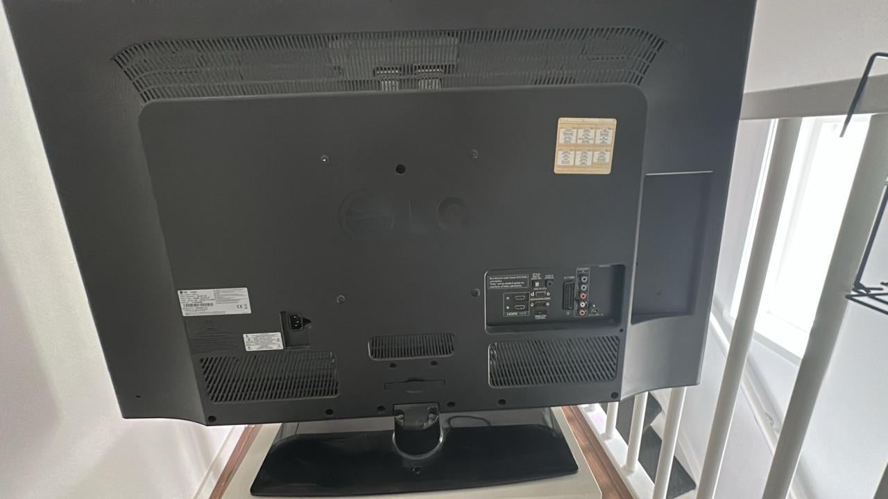 LG 42 inch TV