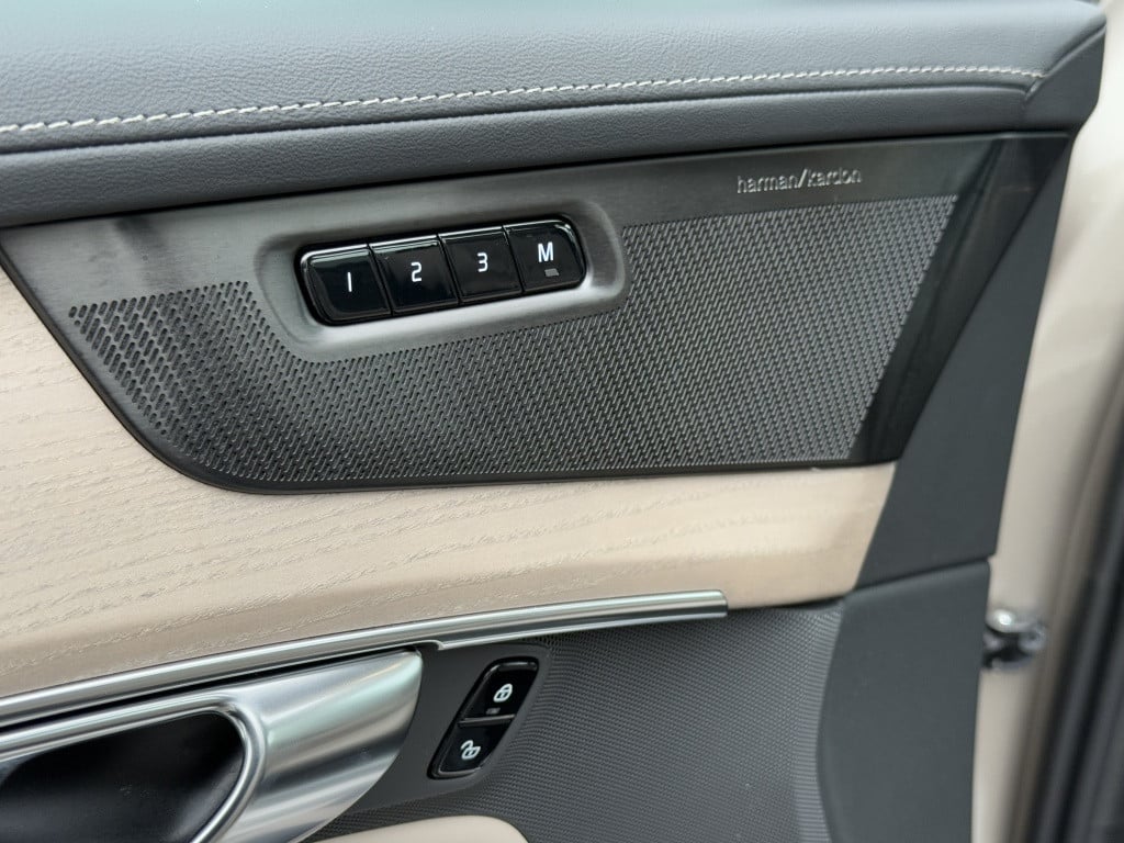 Volvo XC90 t8 awd ultra dark facelift!!