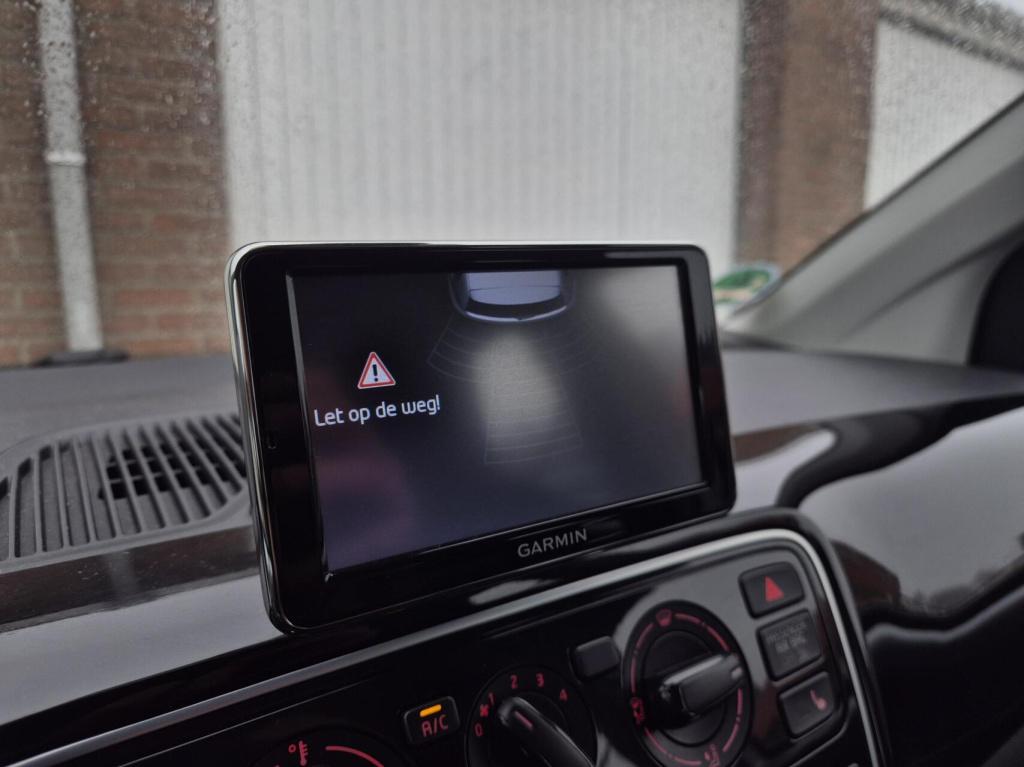 Volkswagen UP! 1.0 cup up! bluemotion / stoelverwarming / cruisecontrol / p