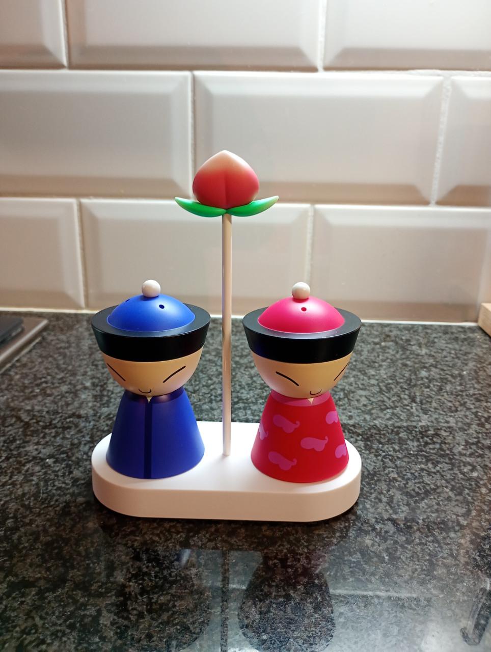 ALESSI decoratief peper en zoutstel Mr.& Mrs. Chin