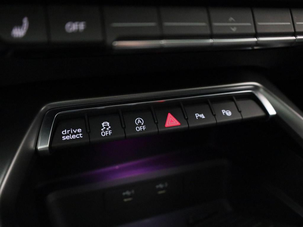 Audi A3 sportback 35 tfsi s edition | automaat | stoelverwarming | panorama