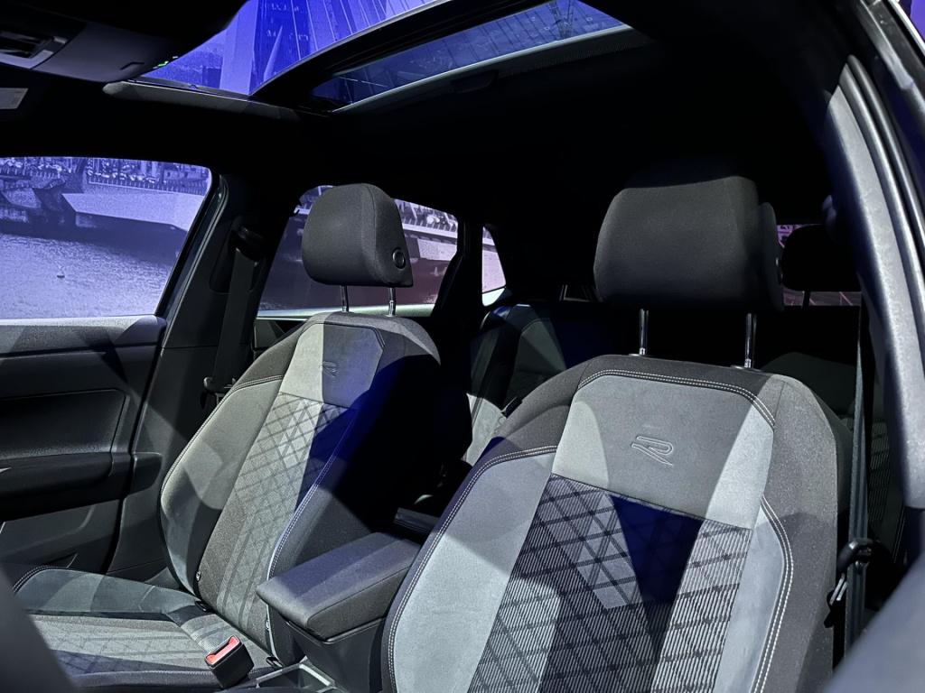 Volkswagen Polo 1.0 tsi r-line *beats*pano*camera*navi*appconnect*