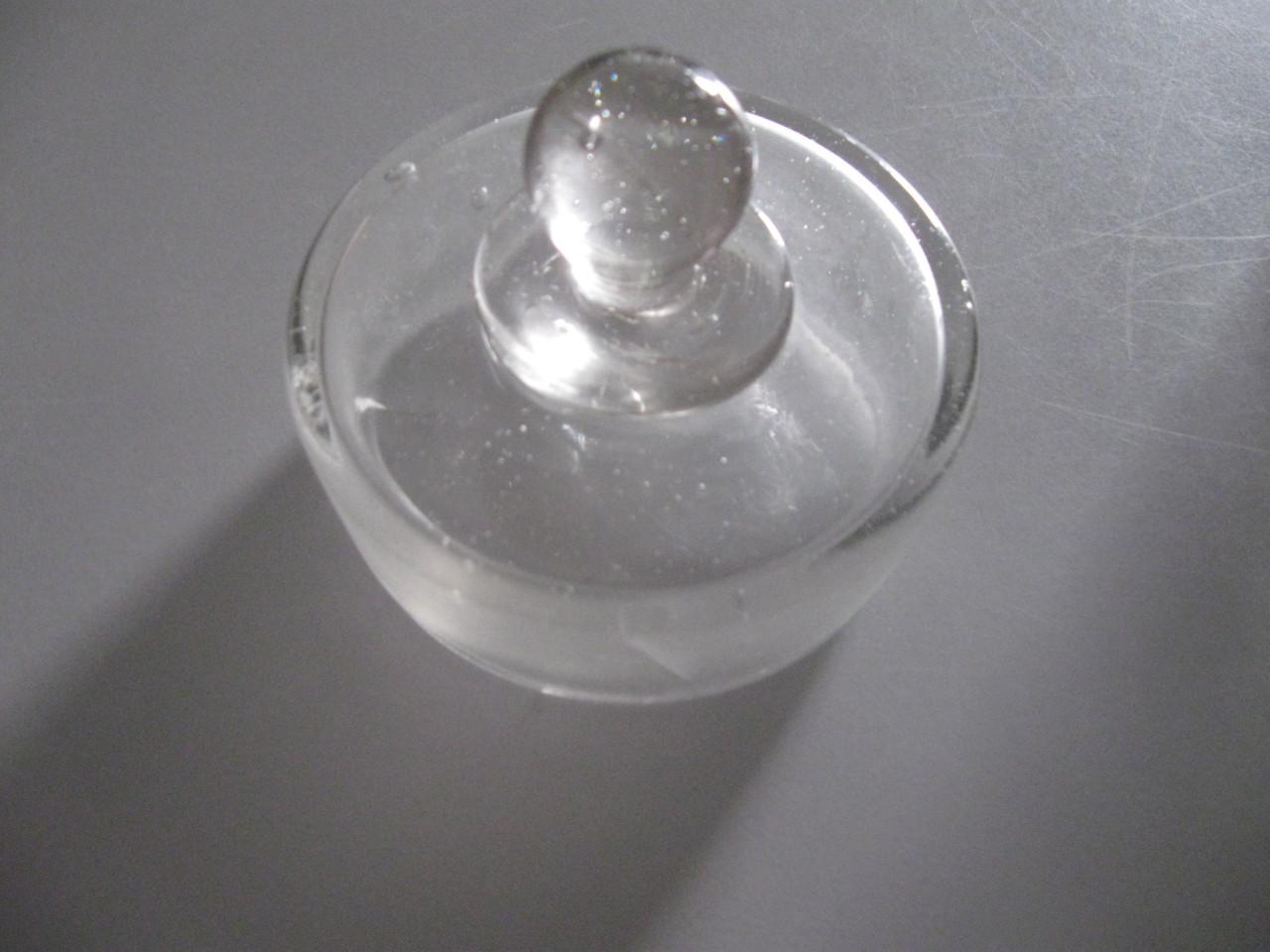 Oude glazen snoeppot