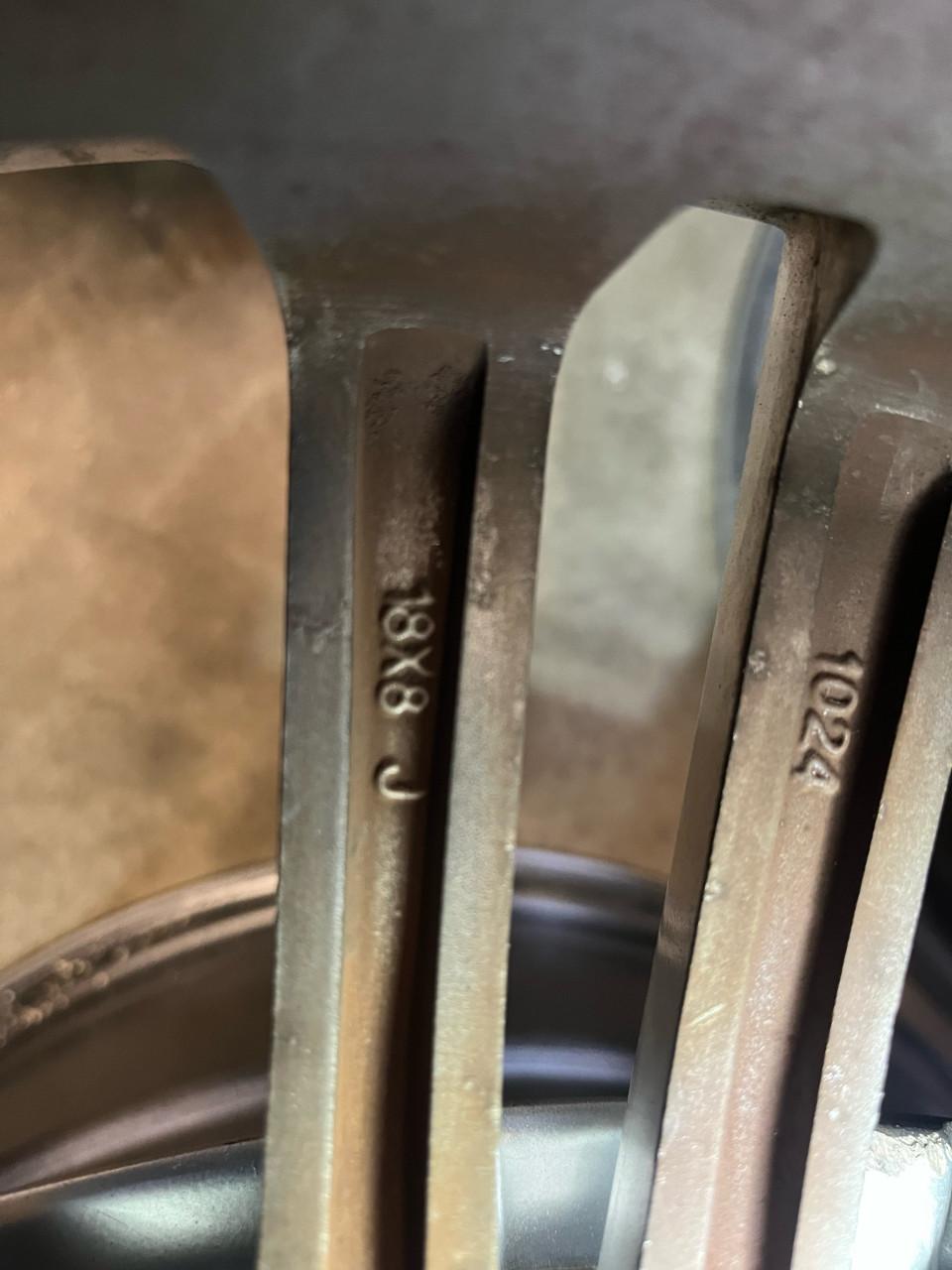 Velgen VW R32 18 inch.