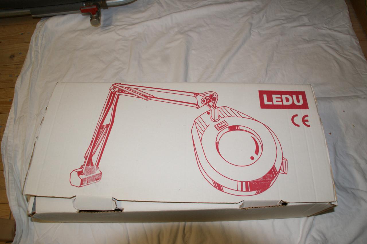 LEDU 271 Loeplamp met verlichting (compleet in doos)