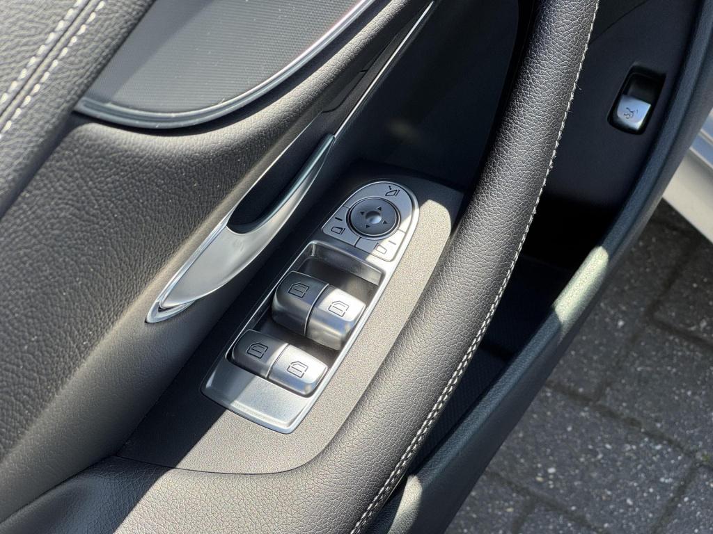 Mercedes-Benz E-Klasse coupé 200 business amg-line, nl-auto!