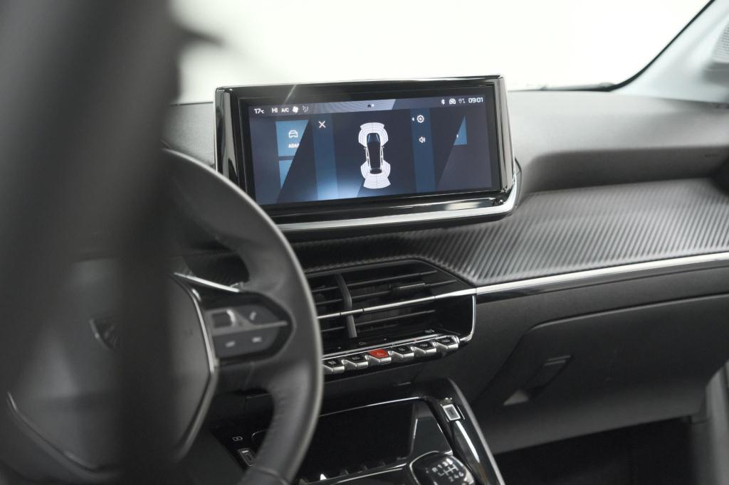 Peugeot 208 puretech 100 allure pack | nieuw model | apple carplay | parkee