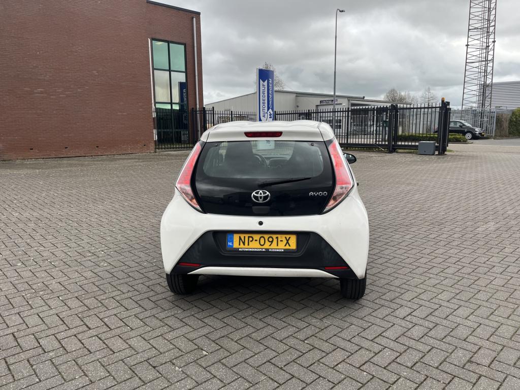 Toyota Aygo 1.0 vvt-i x-now 5 drs 54 dkm airco nl auto