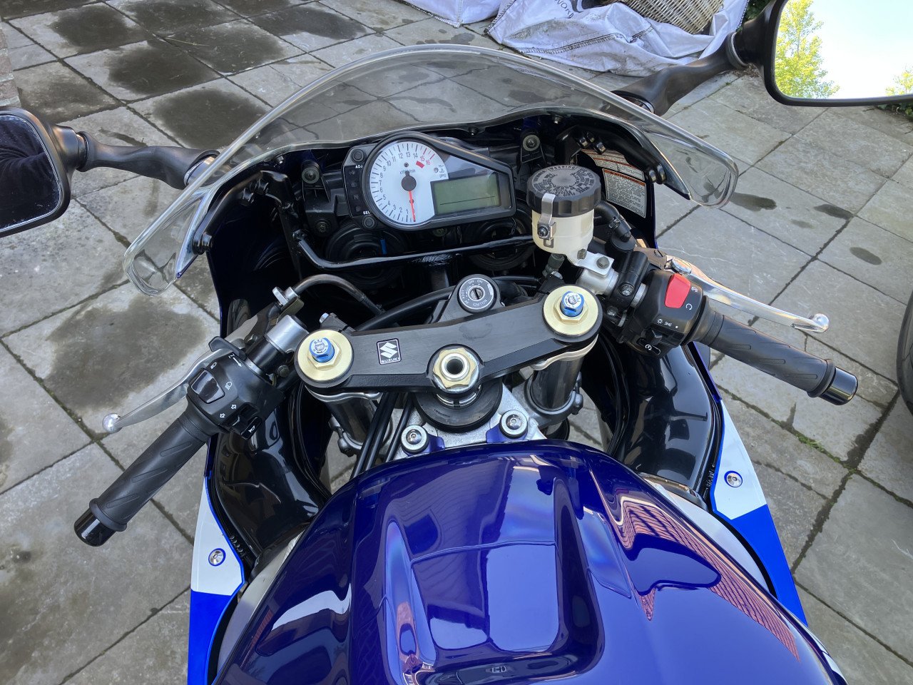 Suzuki GSX-R600 2001 in absoluut unieke staat schadevrij nieuwe banden etc.