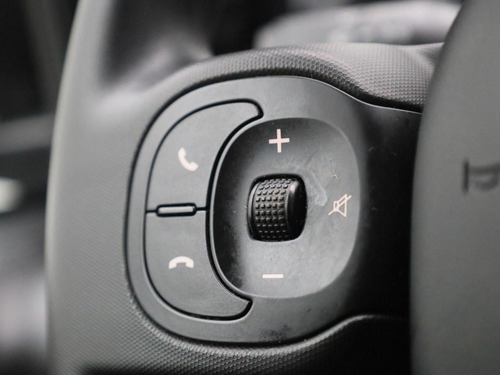 Fiat Panda 1.0 hybrid city life | apple carplay / android auto | airco | cr