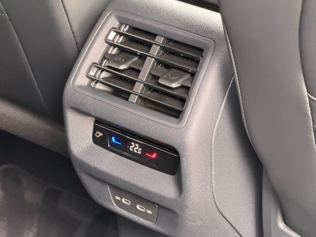 Volkswagen Tiguan 1.5 etsi 150pk dsg goal | trekhaak | 360 camera | iq ligh