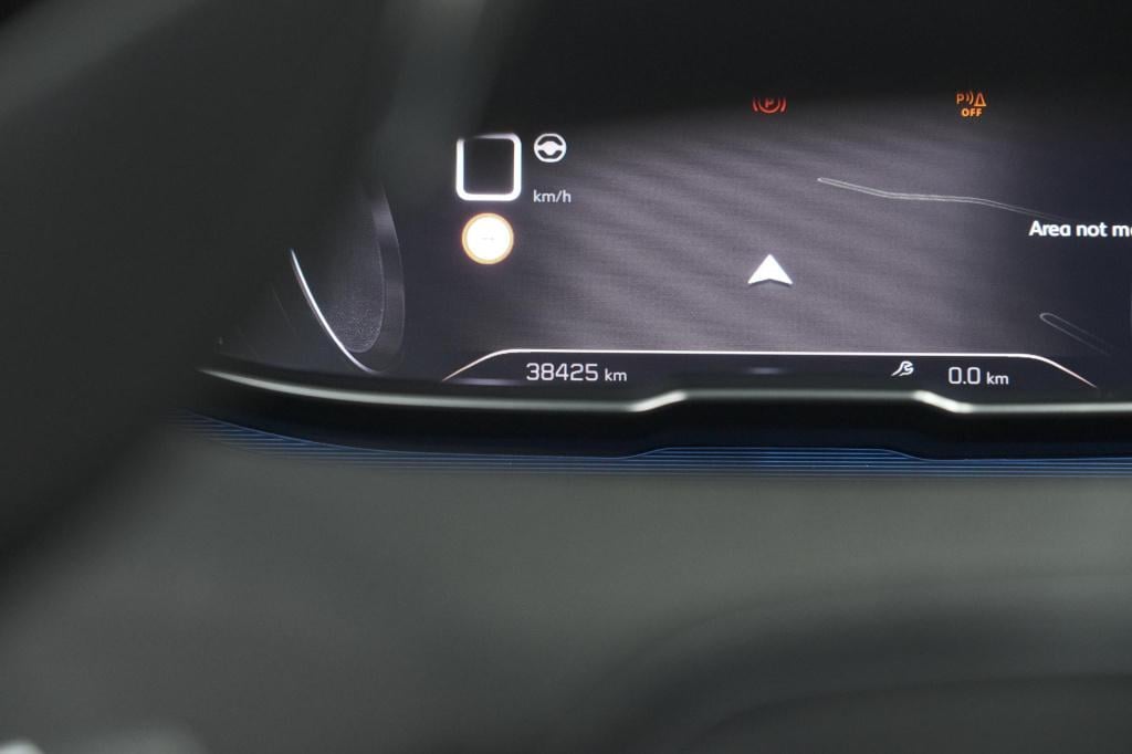 Peugeot 5008 hybrid 136 e-dcs6 gt | camera | dodehoekdetectie | navigatie |