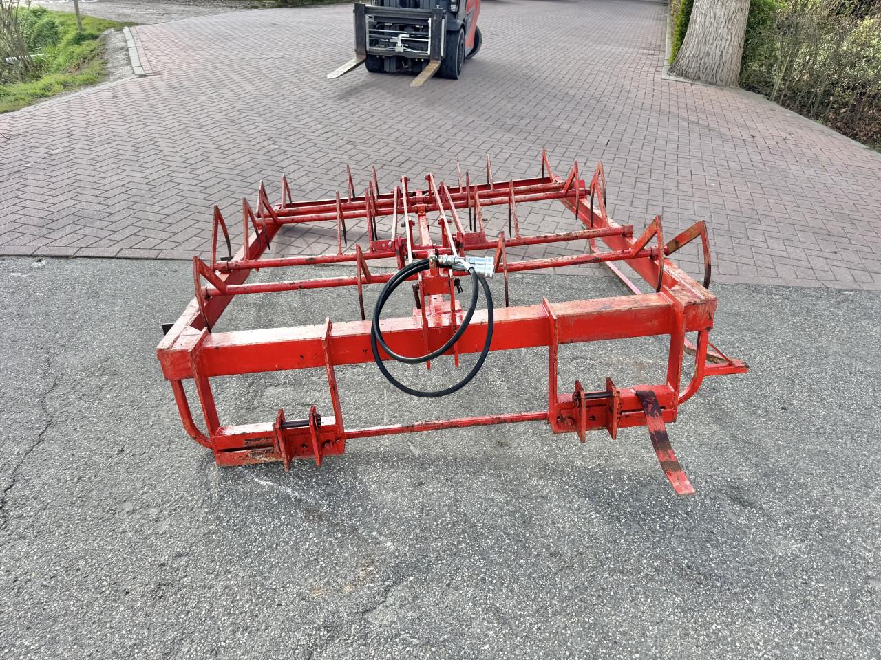 Steketee Pakjesklem geschikt voor 8 pakjes