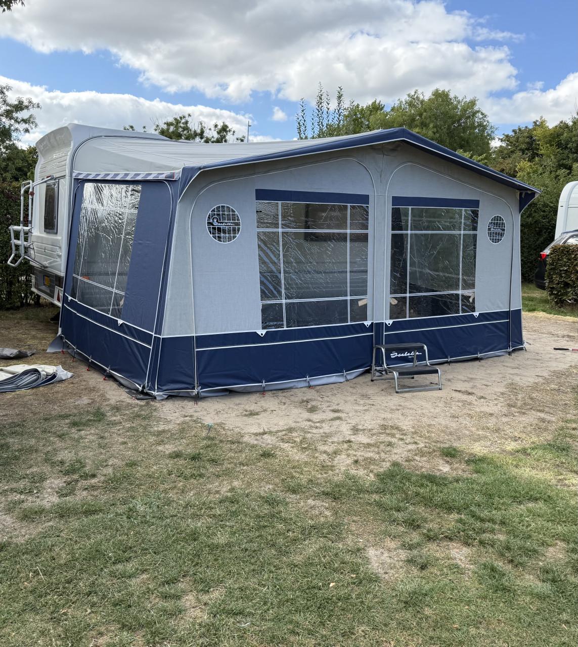 Caravan Award Transtar 8020
