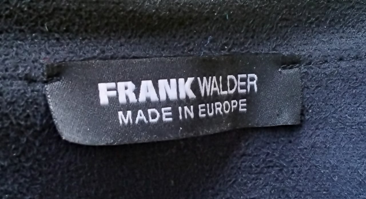 Apart zwart mooi jasje. Merk Frank Walder