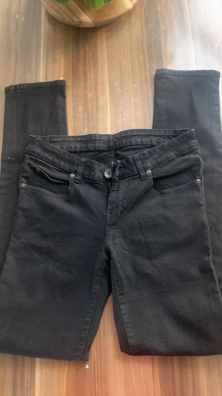 Zwarte spijkerbroek maat 32/34