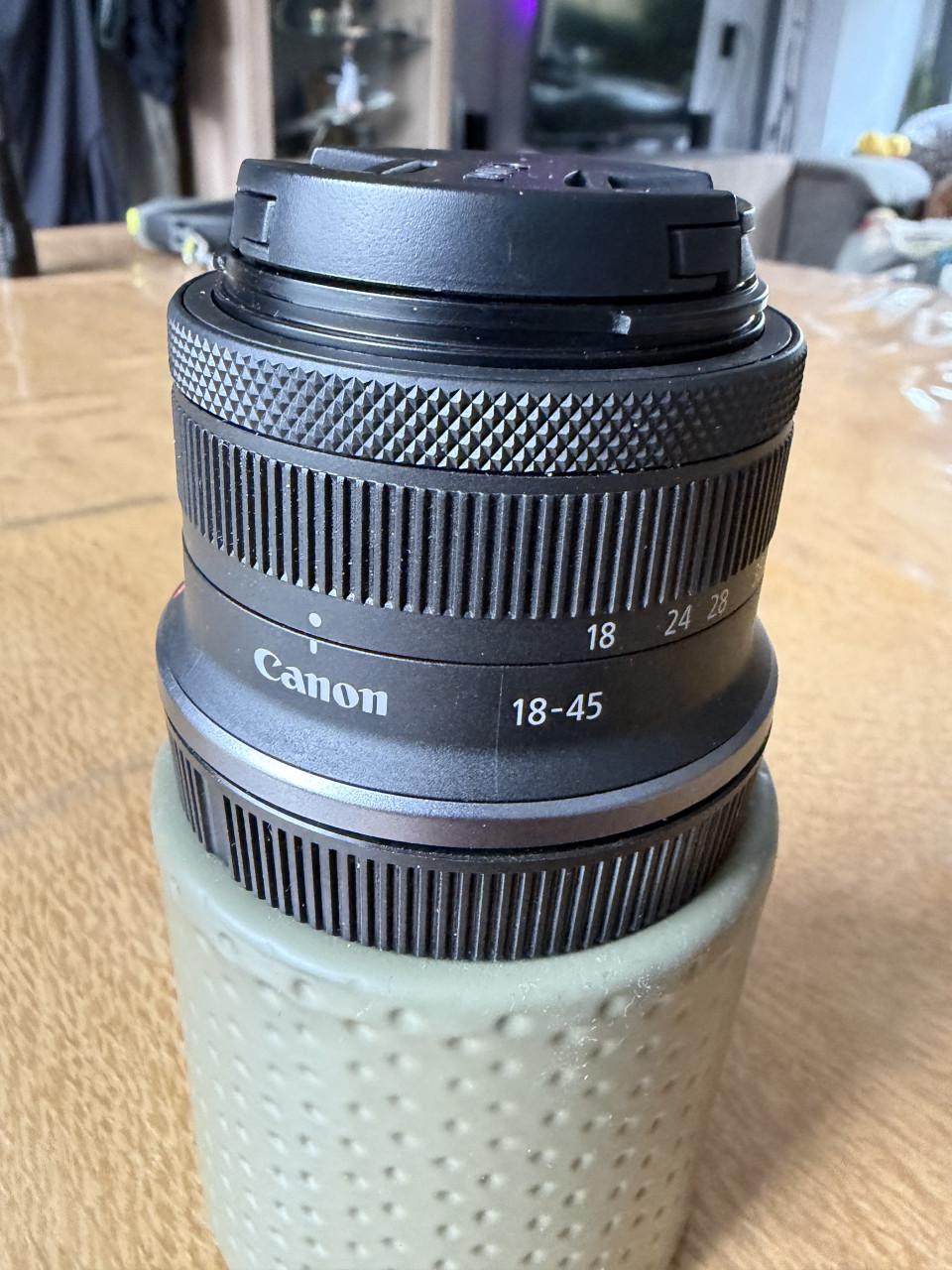 Canon RF-S18-45 mm f4.5-6.3 IS stm