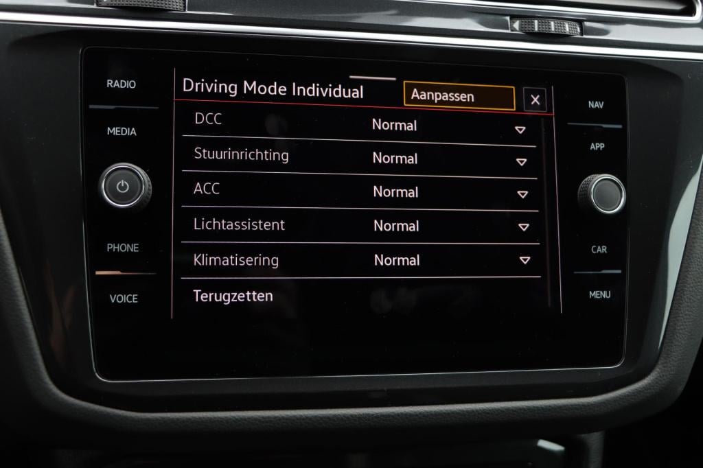 Volkswagen Tiguan 1.4 tsi ehybrid r-line business 245pk dsg6 | soh 98,6% |