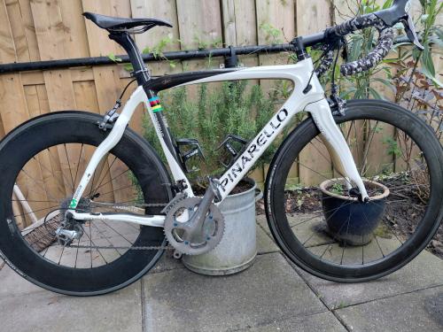 Pinarello.Carbon race fiets