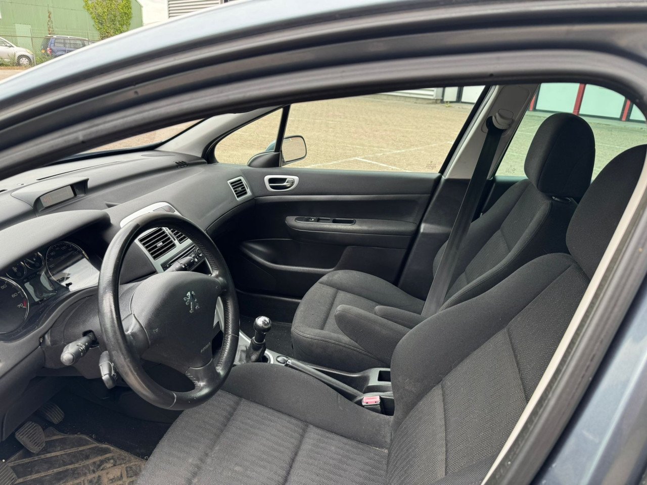 Peugeot 307 bj 2006 1000 euro