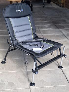 Matrix DeLuxe accessory chair.
