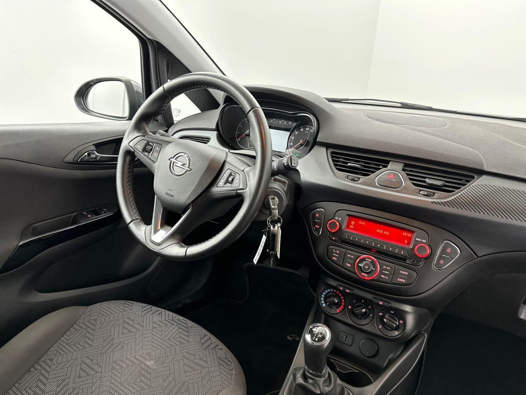 Opel Corsa 1.4 favourite | airco | cruise control | bluetooth