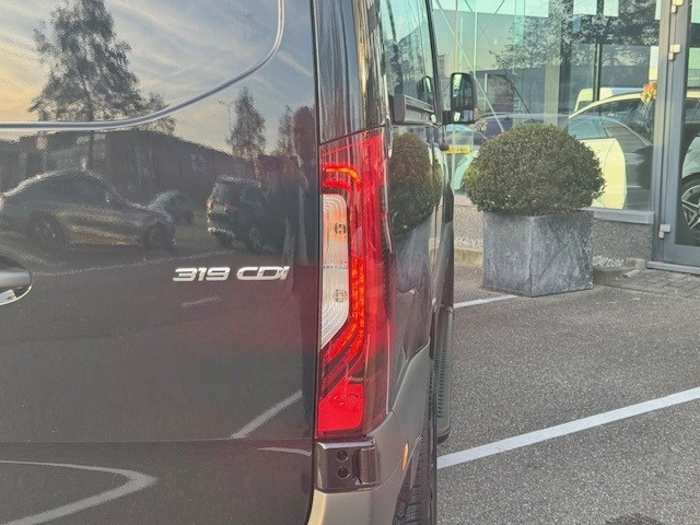 Mercedes-Benz Sprinter 319 1.9 cdi l2 l distronic l 3,5 t trekhaak l led l 
