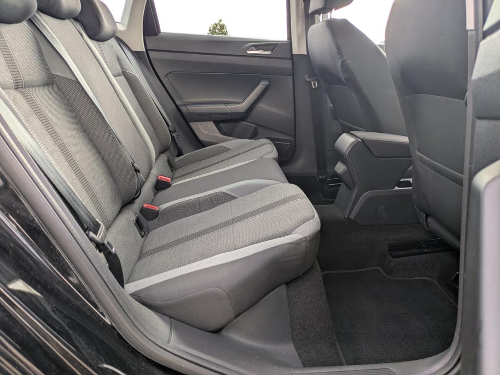 Volkswagen Polo 1.0 tsi highline | adaptieve cruise control | carplay | nav