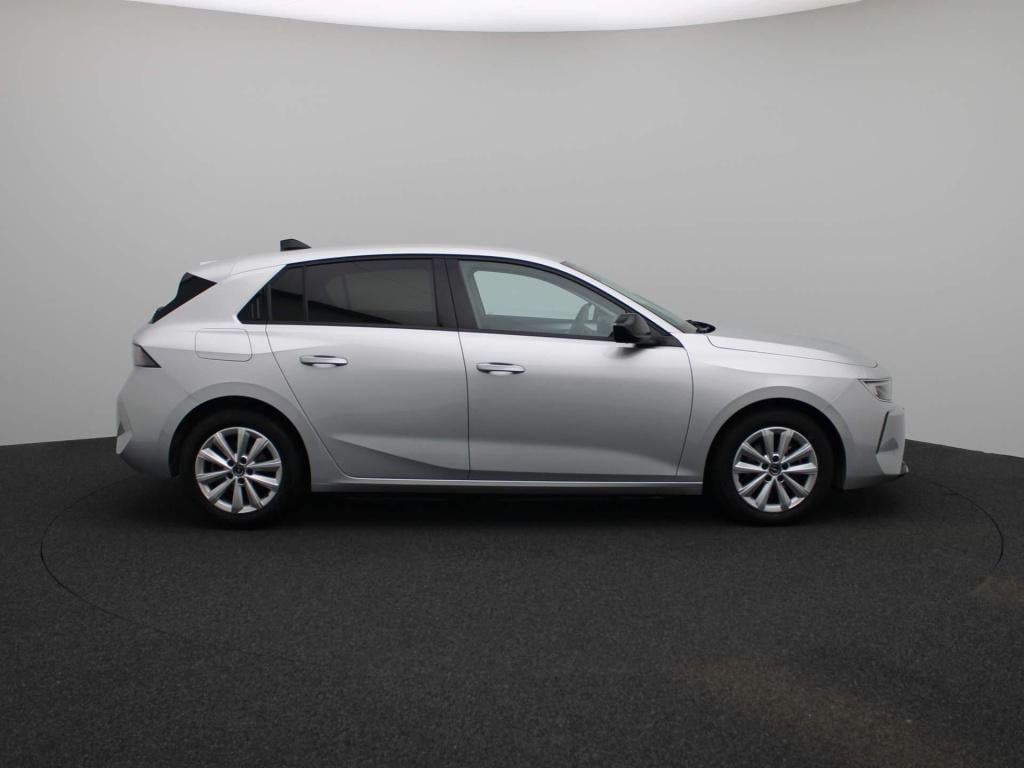 Opel Astra 1.2t business edition | 130 pk | automaat | camera | navigatie |