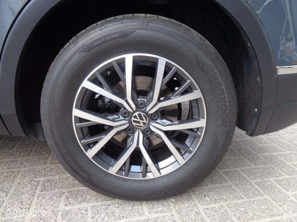 Volkswagen Tiguan 1.5 tsi elegance/airco/navi/panorama/virtual/vol leer/mem