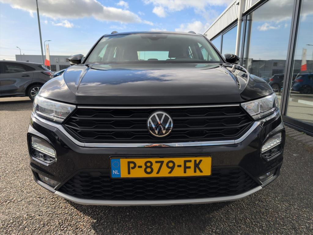 Volkswagen T-roc 1.5 tsi 150pk 7-dsg style | trekhaak | carplay