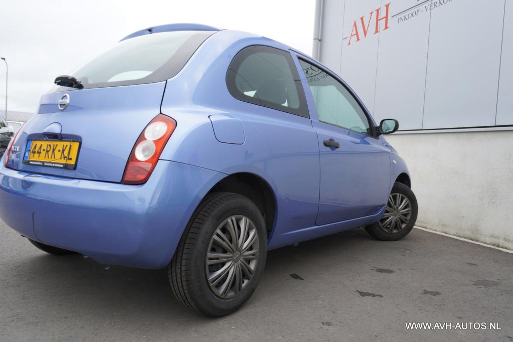 Nissan Micra 1.0 basis