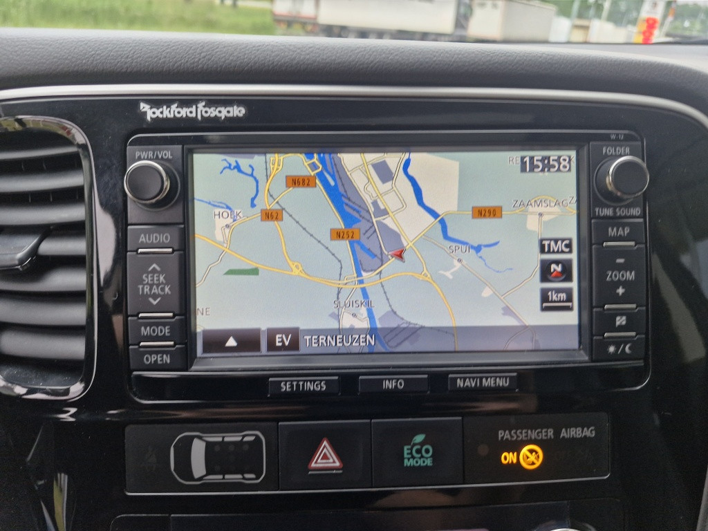 Mitsubishi Outlander 2.0 phev instyle+