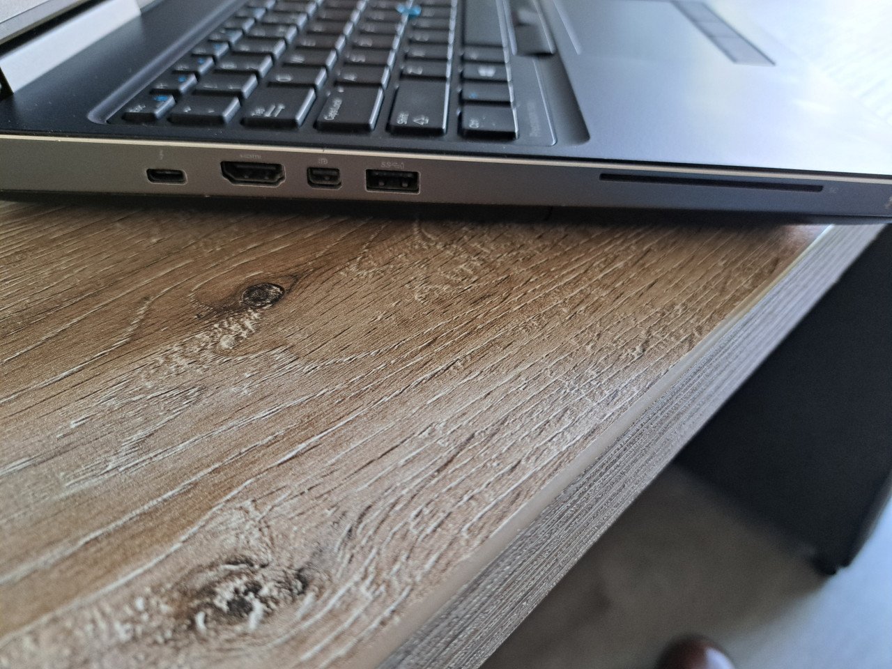 Dell precision 15,6 inch FHD laptop.