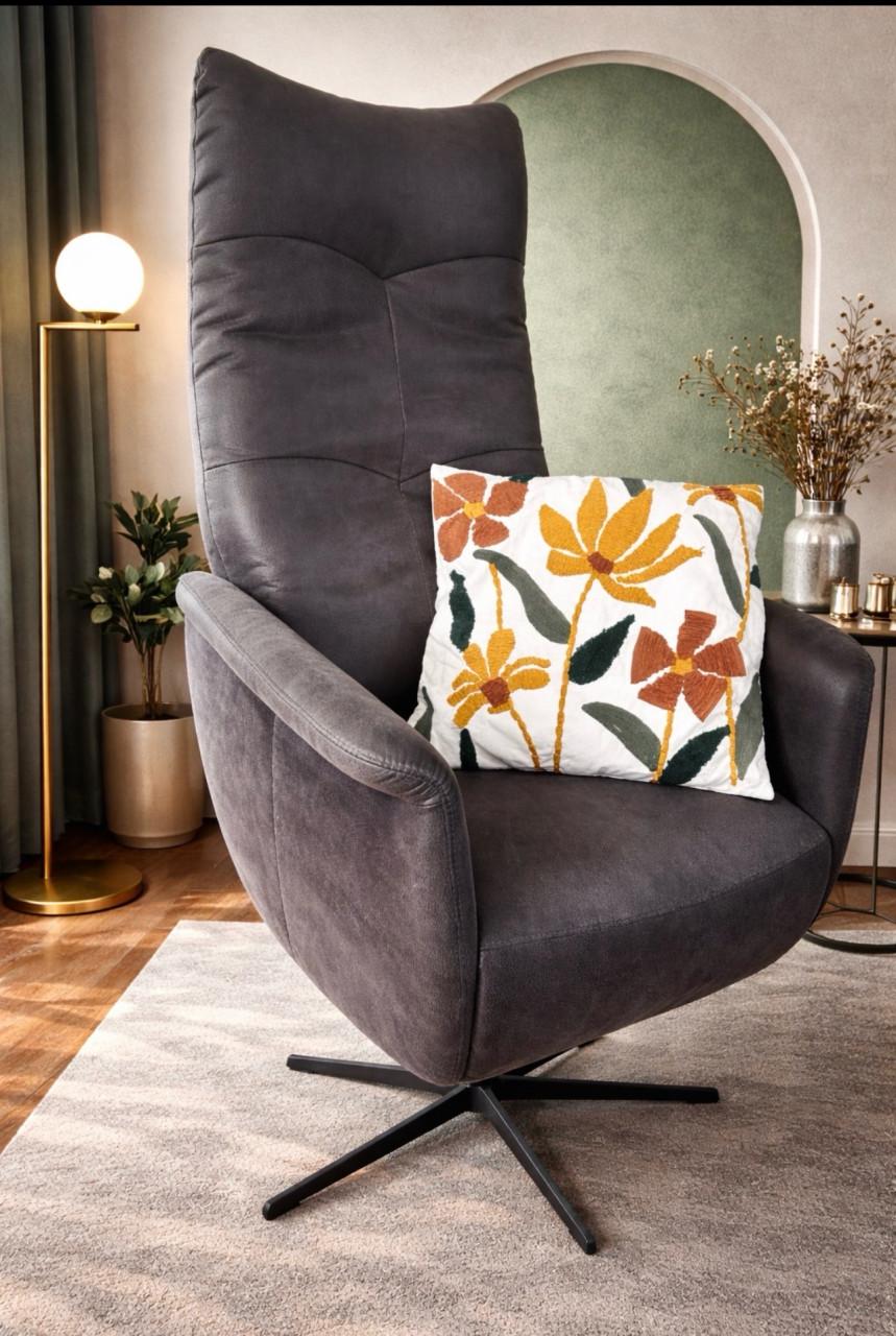 Te koop mooie sta op fauteuil/ stoel ( accu)