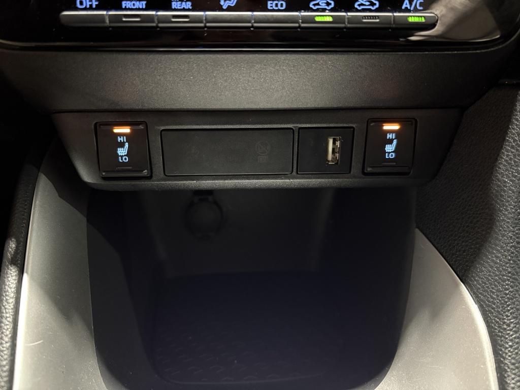 Toyota Yaris 1.5 hybrid active| stoel+ stuur verw| adap.cruise| camera