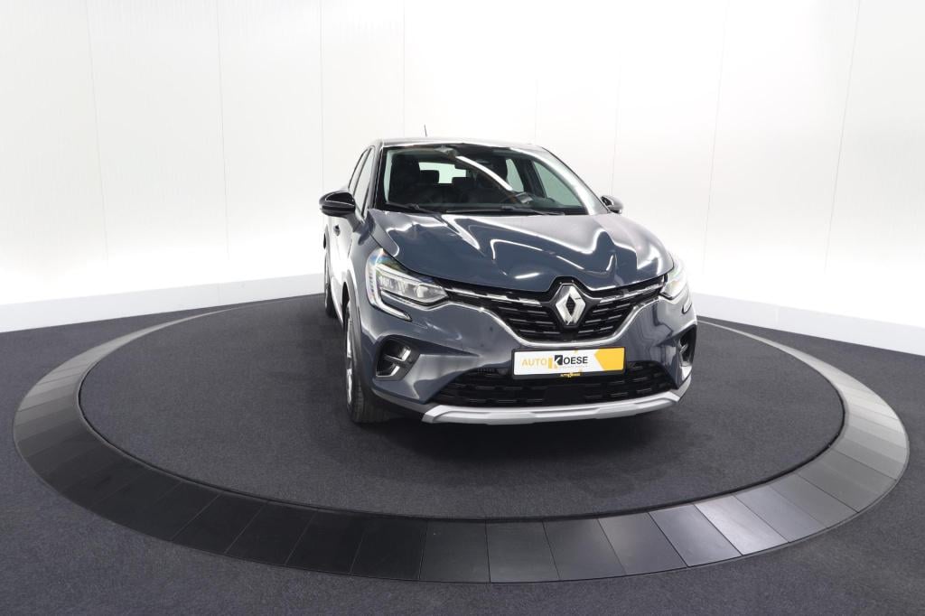 Renault Captur tce 130 edc limited | trekhaak | adaptieve cruise control | 