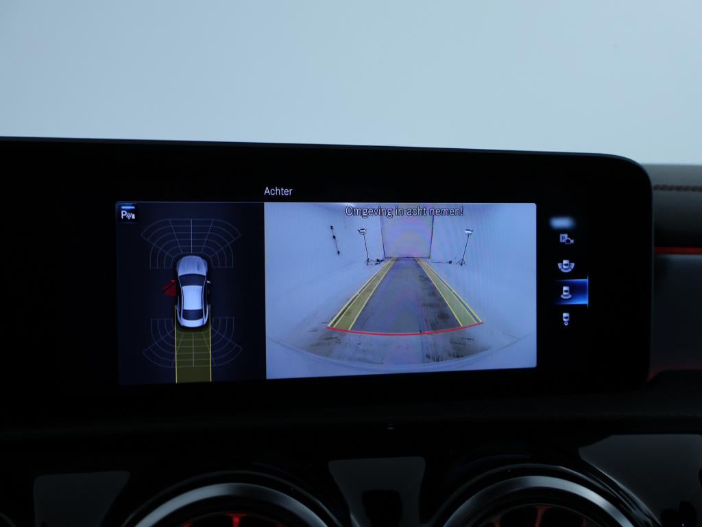 Mercedes-Benz Cla 200 business solution amg | panoramadak | trekhaak | amg-